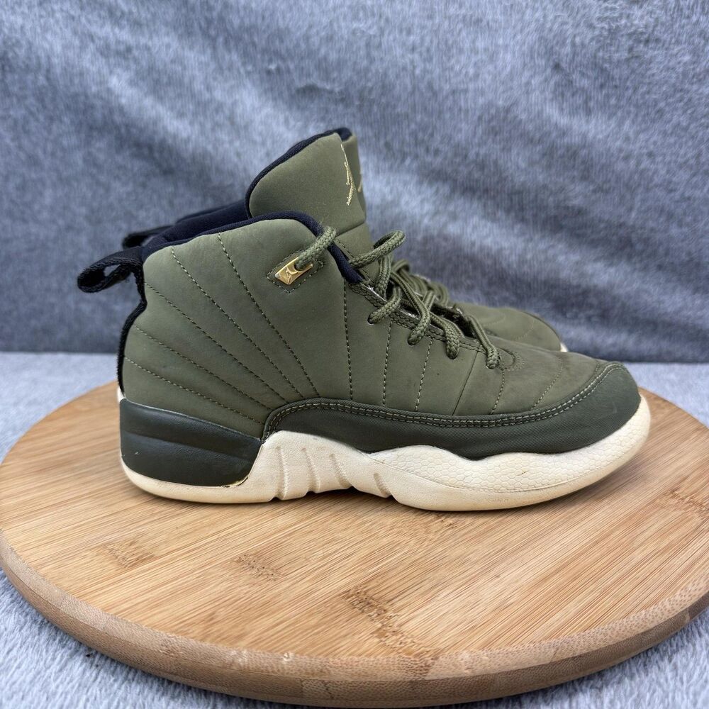 Jordan Air Jordan 12 Retro Shoes Boys Size 1.5Y Green Basketball 151186-301
